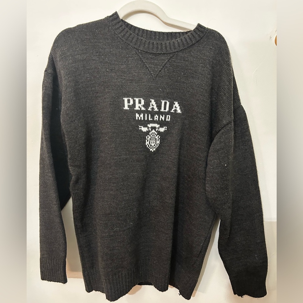 FAUX Prada Mens Grey Sweater - Large